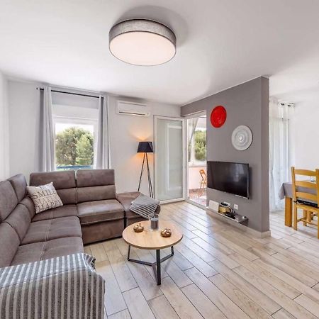 Apartment Rubix Pula Eksteriør billede