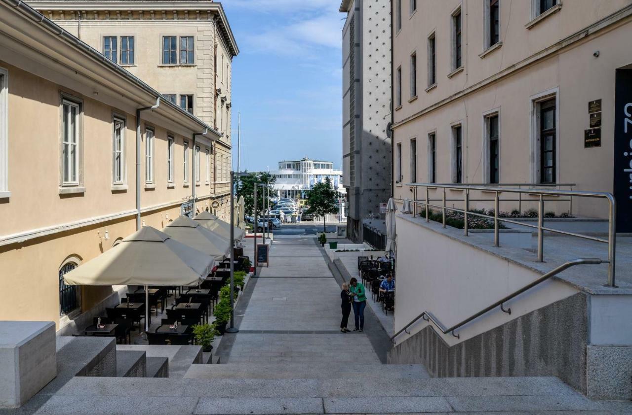 Apartment Rubix Pula Eksteriør billede
